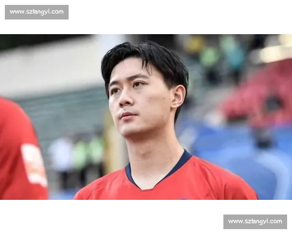 申花后卫金顺凯婚讯官宣 8 月 8 日领证婚纱照花絮甜度拉满